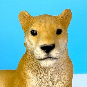 Vintage‎ 1988 Castagna Italy Lion Lioness 6.25"x3" Beautifully Detailed Figurine
